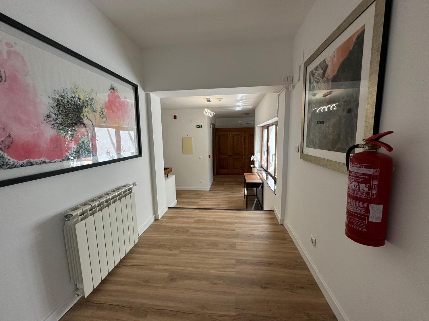 Aomo Art Space Hostel 오이라스 외부 사진